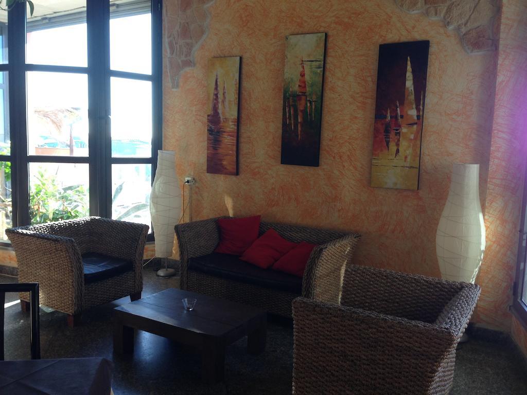 Hotel Sirenella Mele Buitenkant foto