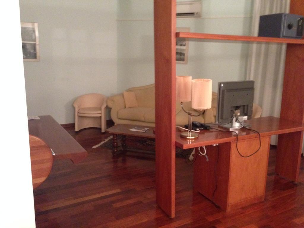 Hotel Sirenella Mele Kamer foto