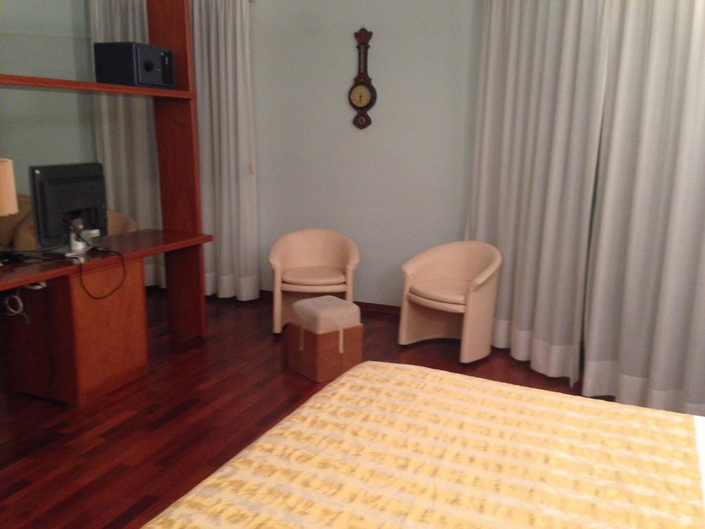 Hotel Sirenella Mele Kamer foto